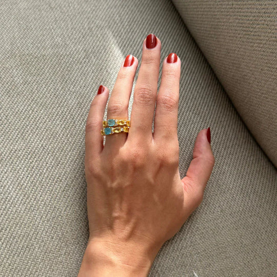 Anel Cravejado Banho Ouro 18k – foto 1 | Selet Joias