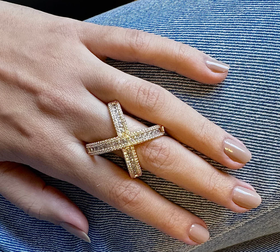 Semijoias Banhadas a Ouro 18K: Elegância, Durabilidade e Como Escolher as Melhores Peças