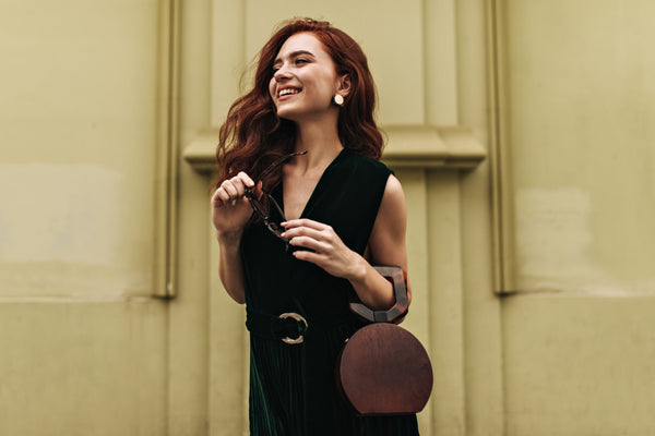 Como Montar um Look Elegante Gastando Pouco: Dicas Práticas para Brilhar em Qualquer Ocasião