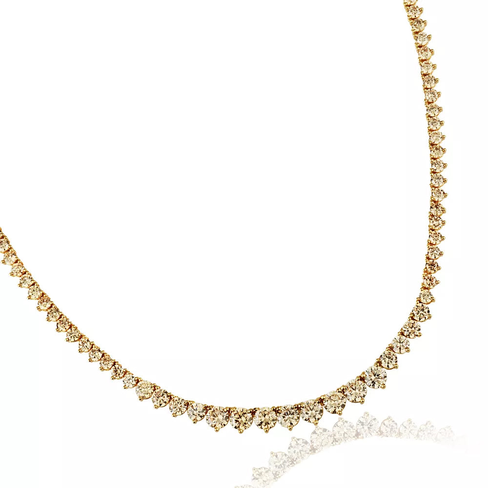 Detalhe das pedras champagne cravadas no Colar Riviera Banho Ouro 18k