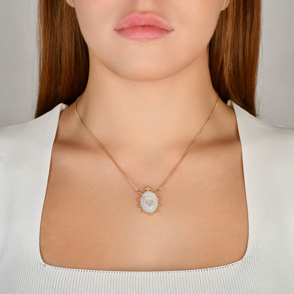 COLAR CRUZ CORAÇÃO MADREPÉROLA BANHO OURO