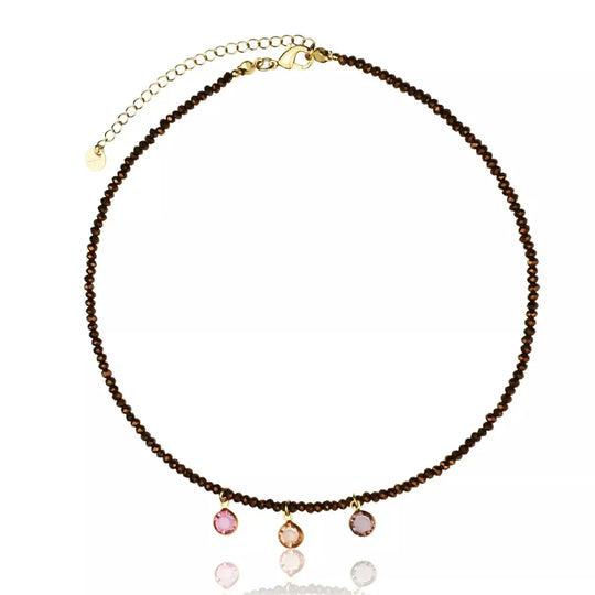 Colar Cristais Medalha Banho Ouro 18k em destaque