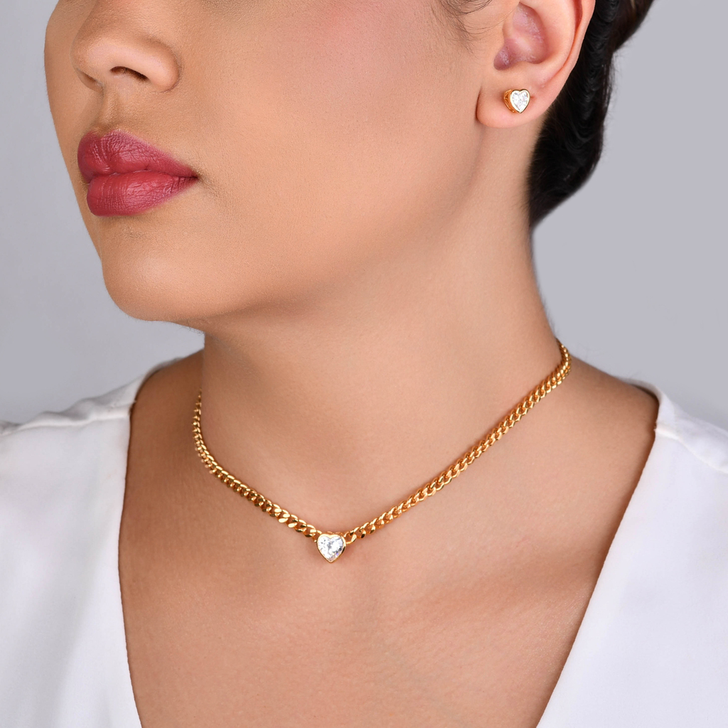 CONJUNTO BRINCO E COLAR ZIRCÔNIA CORAÇÃO BANHO OURO