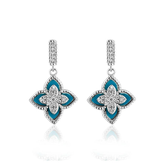 Par de brincos trevo esmaltado azul banho ródio branco com zircônias AAA cravejadas