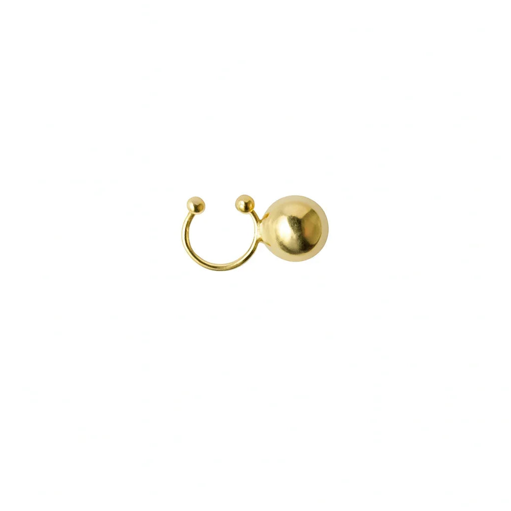 Aro de nariz dourado com bola, joia minimalista e elegante para piercing