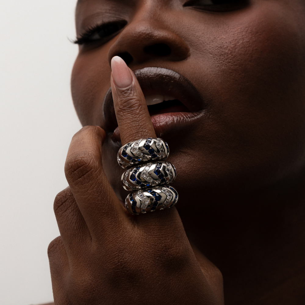 ANEL ROBUSTO VERDE E AZUL BANHO RÓDIO