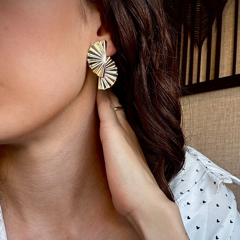 BRINCO LEQUE BANHO OURO 18K