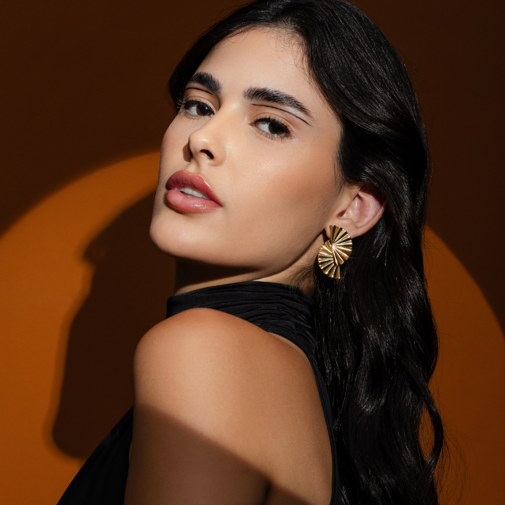 BRINCO LEQUE BANHO OURO 18K