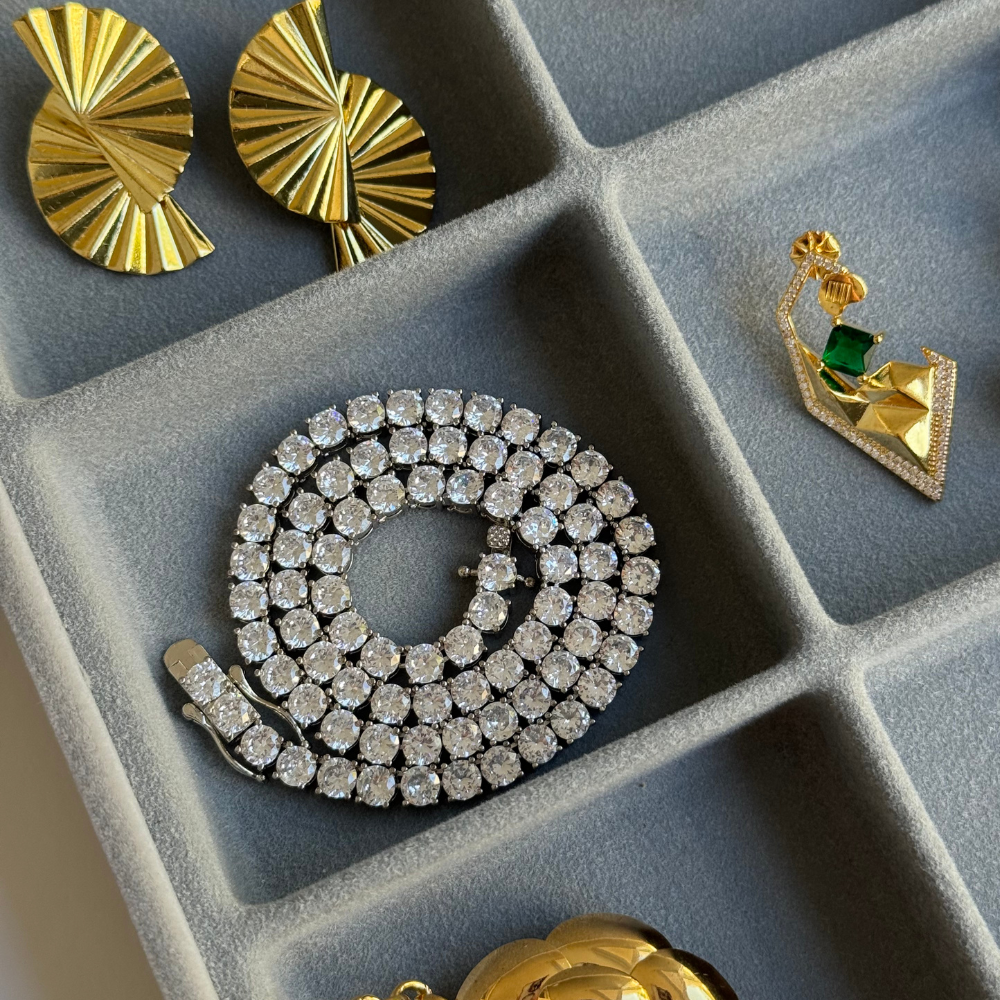 COLAR RIVIERA 4 PONTAS BANHO RÓDIO BRANCO OU OURO 18K