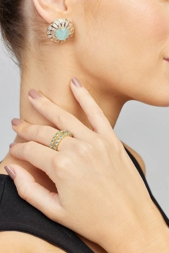 Brinco Circular Zircônia Central Azul banho ouro 18k e anel com pedra azul em composição