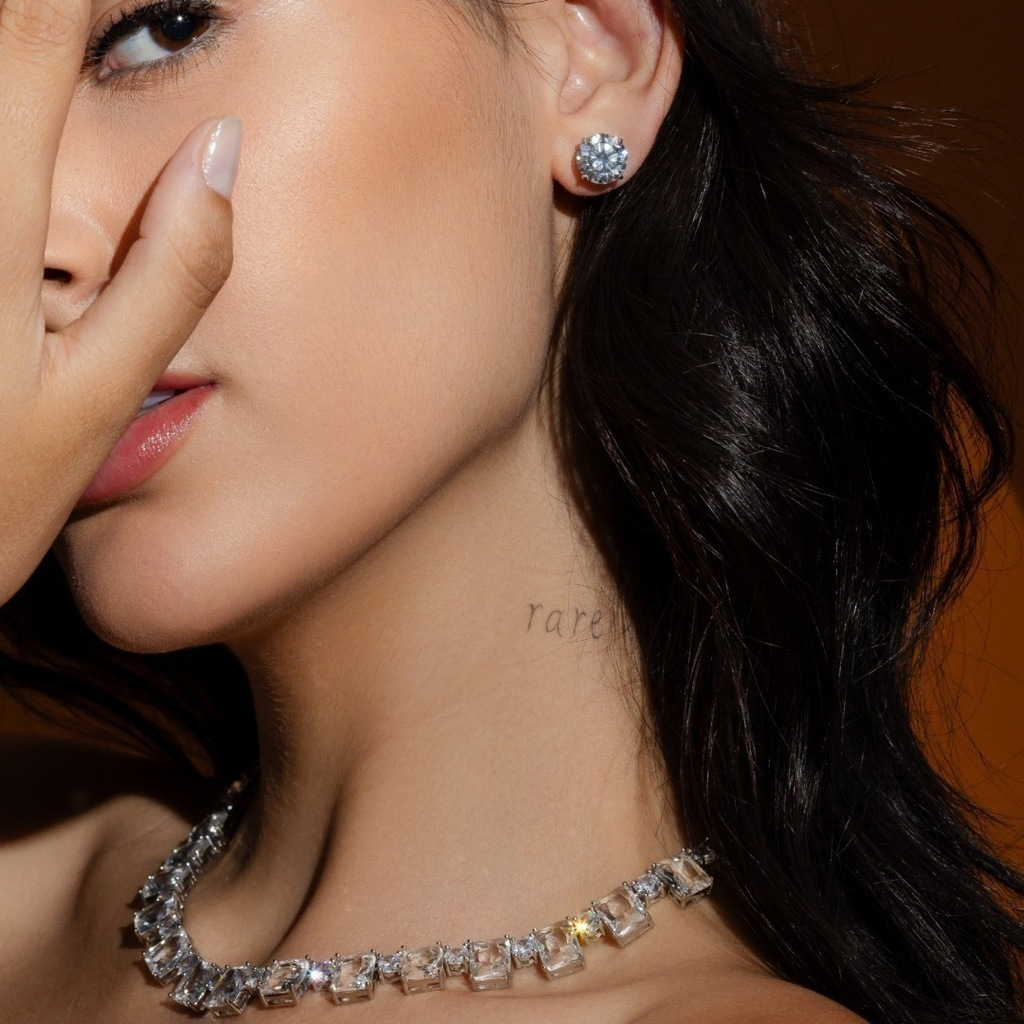 BRINCO SOLITÁRIO BANHO RÓDIO BRANCO 10 MM