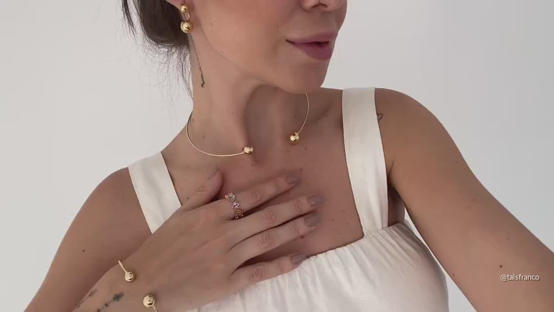 Bracelete Bola Rígido Banho Ouro 18k — em uso por @taisfranco | Selet Joias